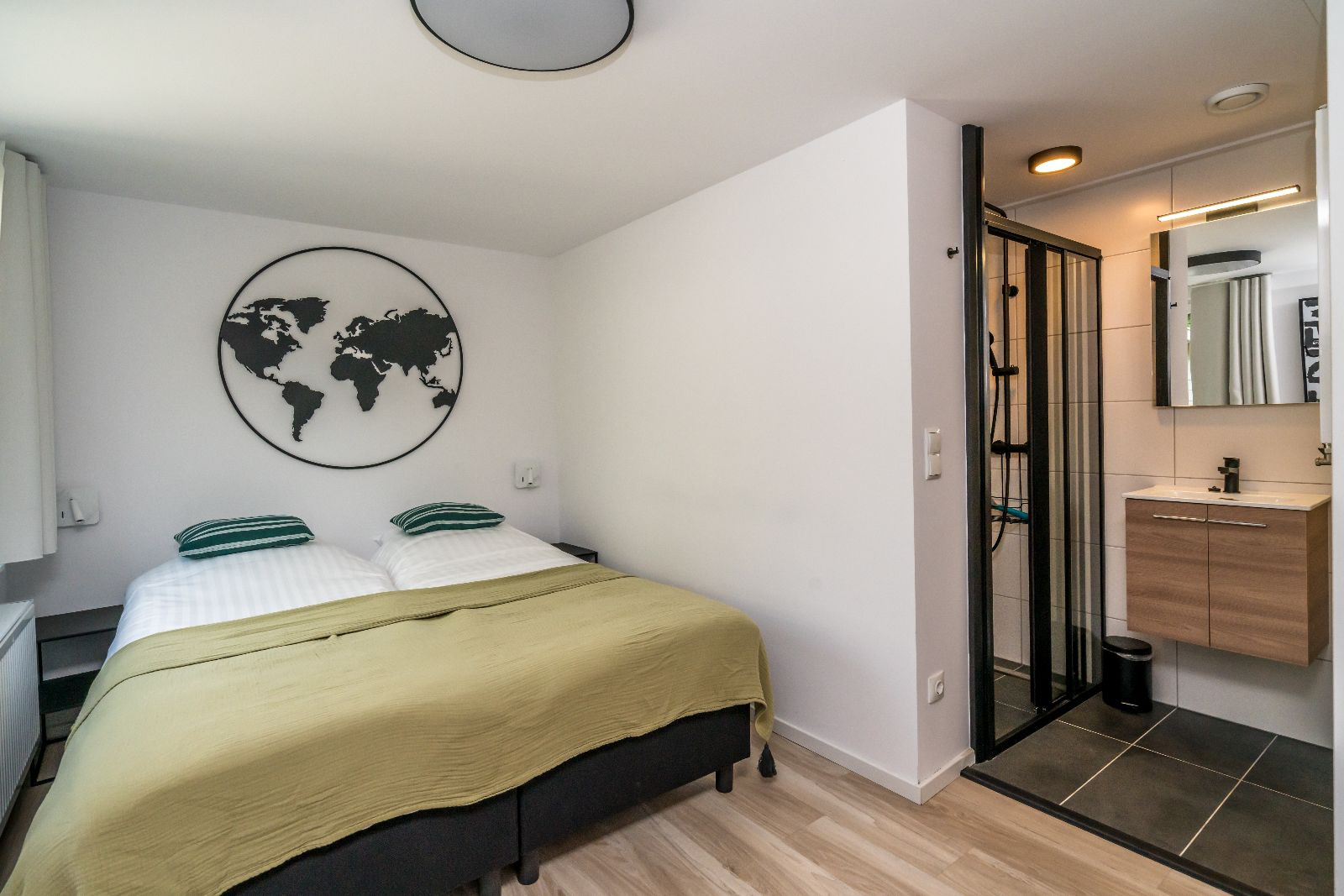 Renesse, Horizon 8 - Image 17