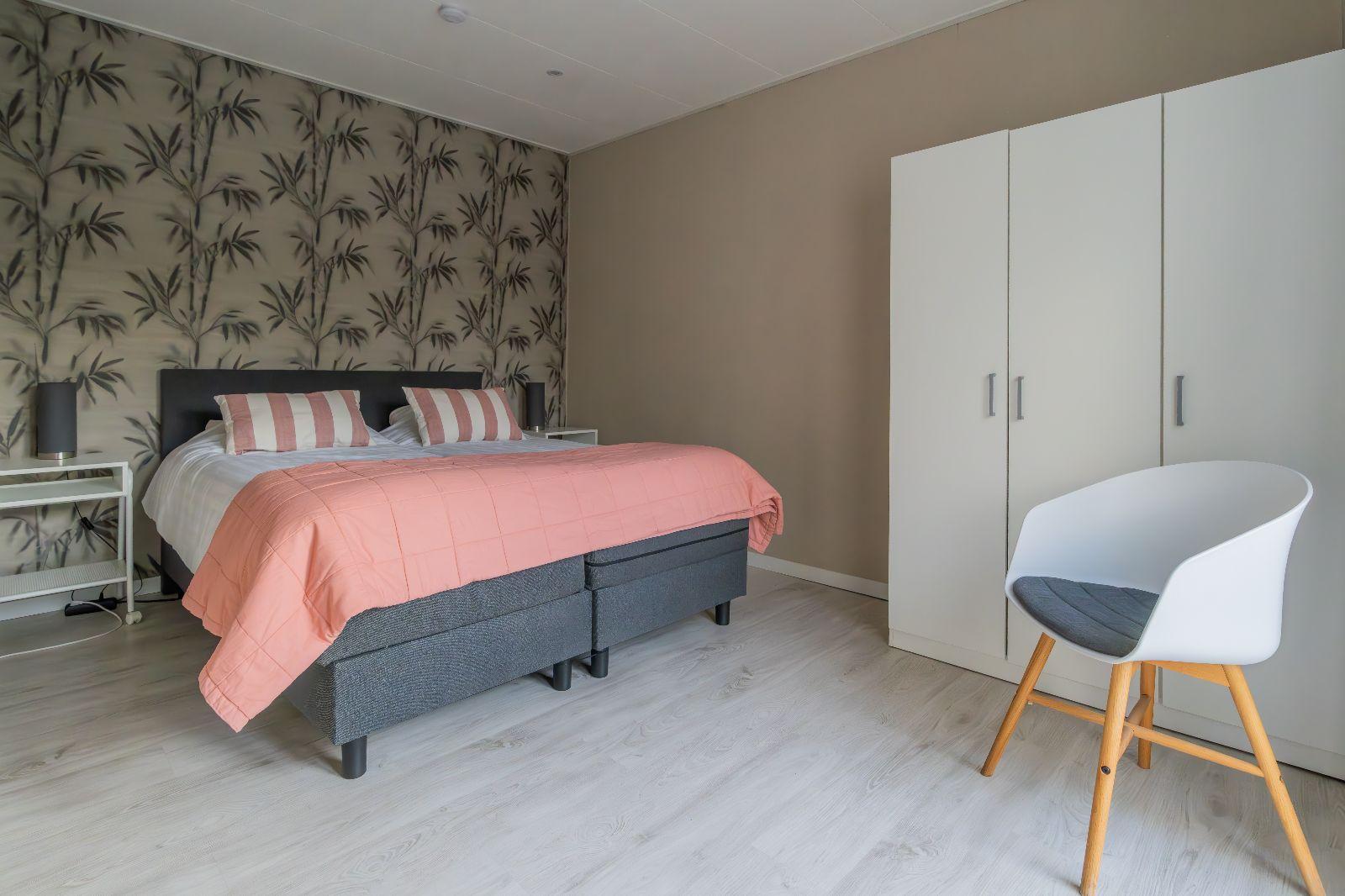 Renesse, Horizon 33 - Image 15