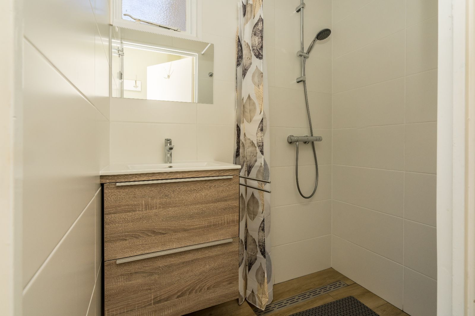 Renesse, Horizon 33 - Image 20