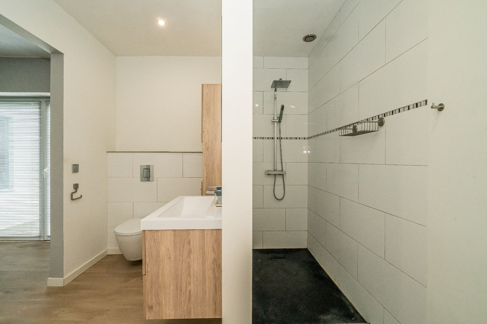 Renesse, Horizon 85 - Image 13